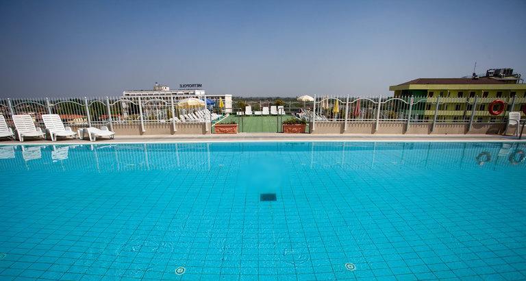 Hotel Alexander Palace Abano Terme Exterior photo
