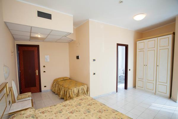 Hotel Alexander Palace Abano Terme Exterior photo